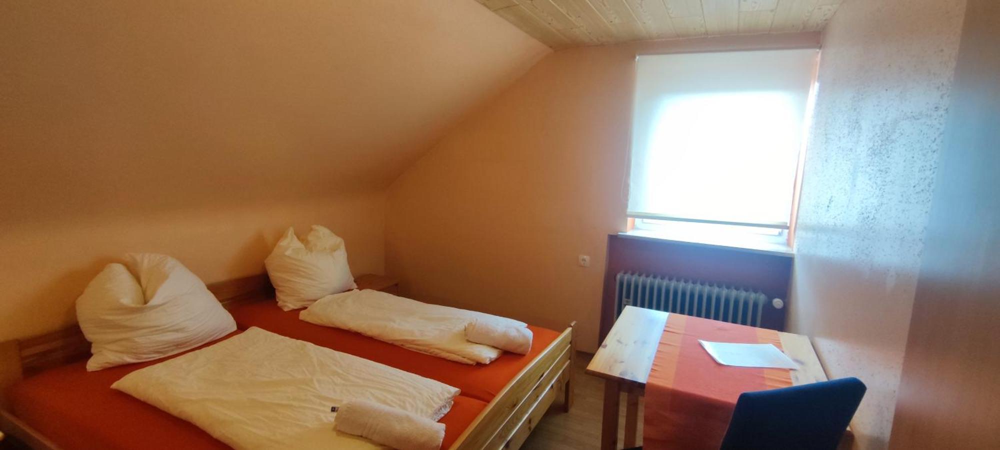 Alb Rooms, Zimmer Auf Der Schwaebischen Alb Oberlenningen ภายนอก รูปภาพ